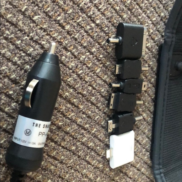 The Sharper Image portable charging valet - Picture 5 of 7